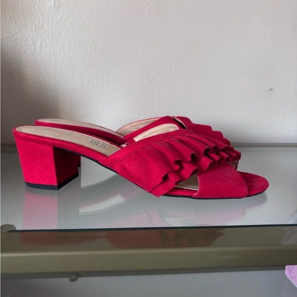 Liz Claiborne Red Ruffle Mules - Picture 1 of 5